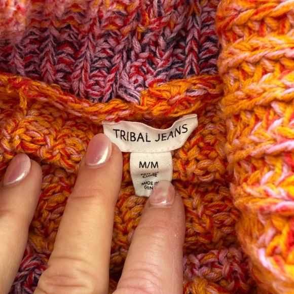 Tribal Sweater, Size Large - Picture 3 of 5